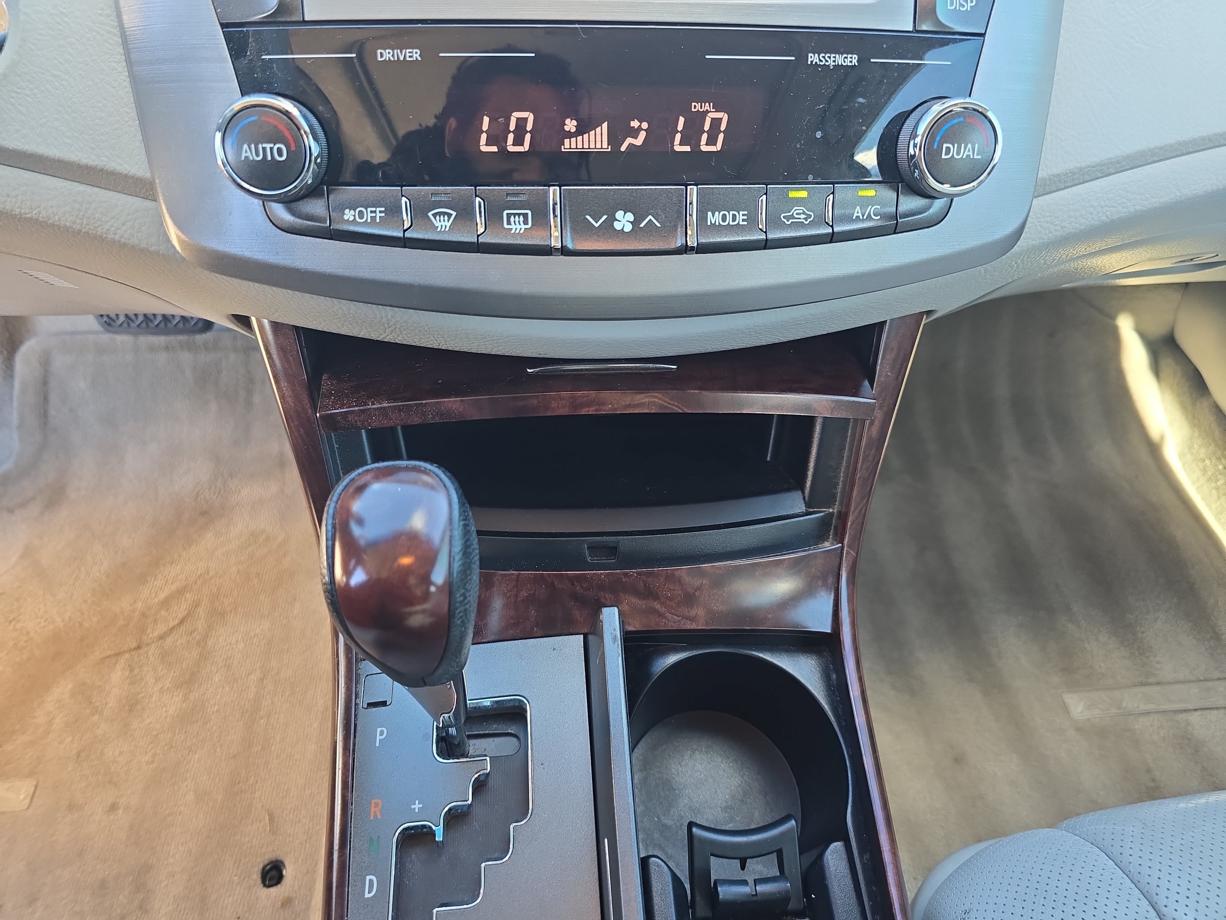 Used 2012 Toyota Avalon Limited FWD image 23