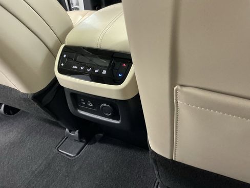 Used 2023 INFINITI QX60 Luxe w/ Cargo Package image 26