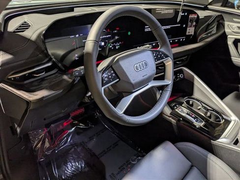 New 2025 Audi Q5 Premium Plus image 3