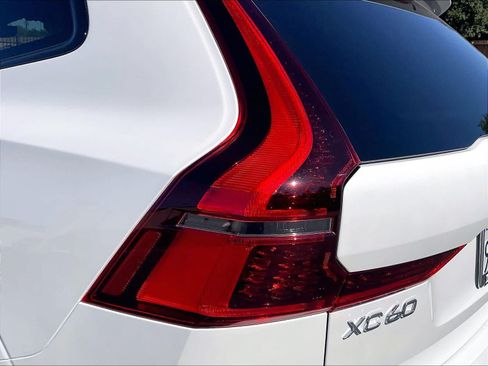 Used 2026 Volvo XC60 B5 Ultra w/ Climate Package AWD/4WD image 32