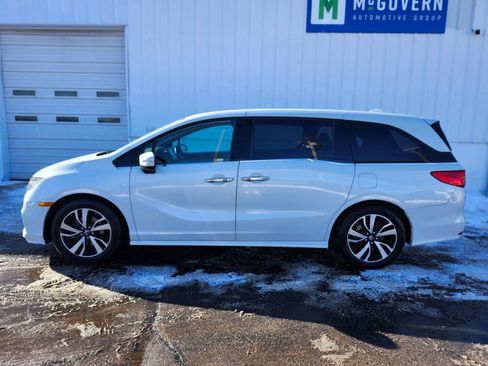 Used 2020 Honda Odyssey Elite image 2