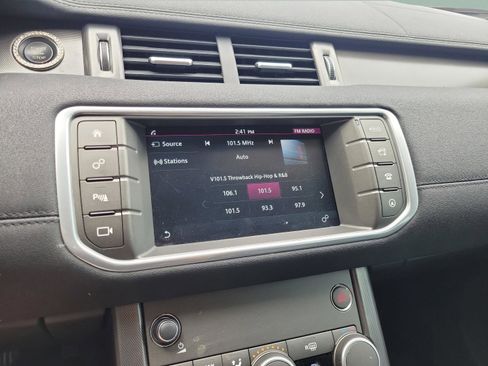 Used 2019 Land Rover Range Rover Evoque SE AWD/4WD image 28