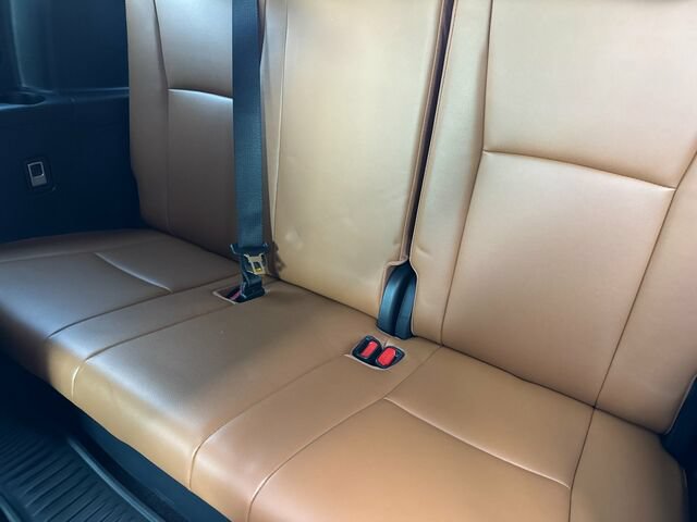 Used 2023 Toyota Highlander Platinum AWD/4WD image 17