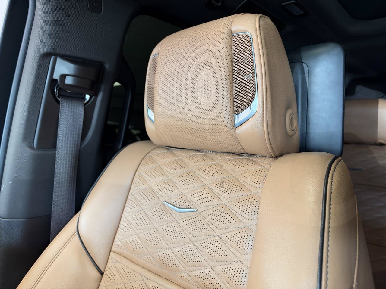 Used 2021 Cadillac Escalade ESV Sport AWD/4WD image 28