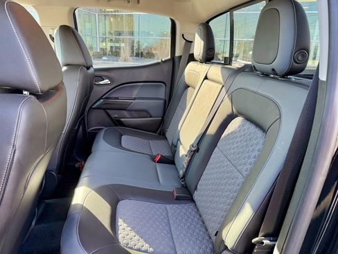 Used 2018 Chevrolet Colorado Z71 image 11