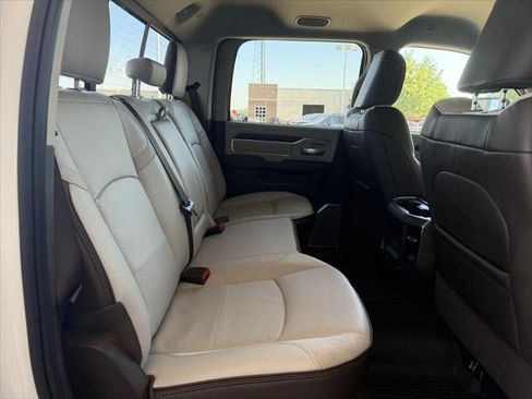 New 2026 RAM 3500 Laramie AWD/4WD image 40