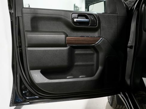 Used 2022 Chevrolet Silverado 1500 RST w/ Z71 Off-Road Package image 13