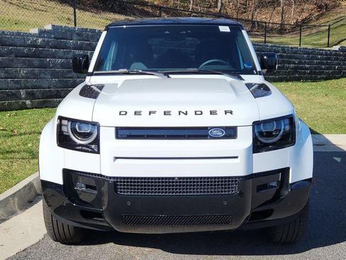 Used 2026 Land Rover Defender 110 X-Dynamic SE AWD/4WD image 8