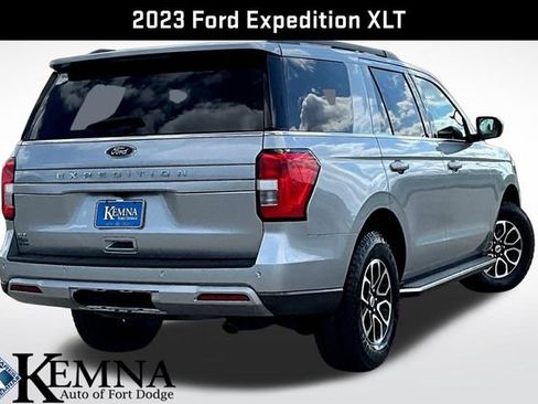 Used 2023 Ford Expedition XLT AWD/4WD image 8