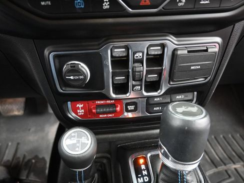 Used 2022 Jeep Wrangler Unlimited Rubicon 4xe w/ Steel Bumper Group image 27