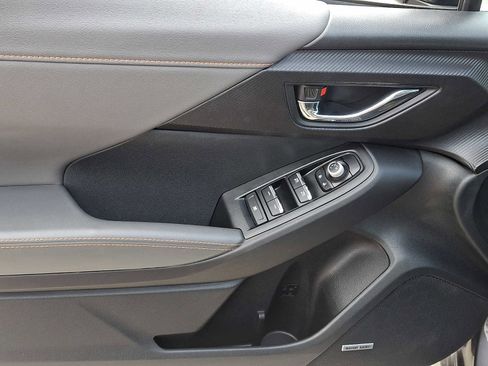 Used 2024 Subaru Crosstrek 2.5i Limited image 13