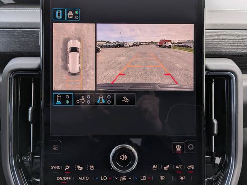 New 2026 GMC Yukon AT4 Ultimate AWD/4WD image 18