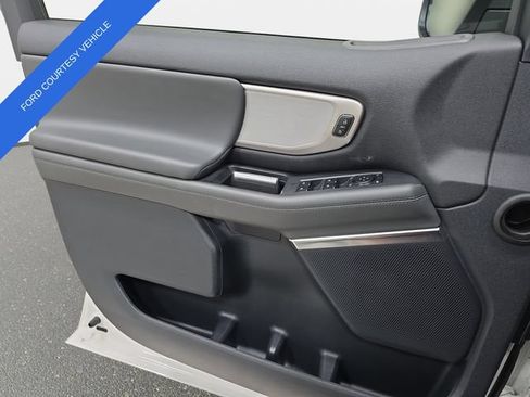 Used 2026 Ford Expedition Active AWD/4WD image 27