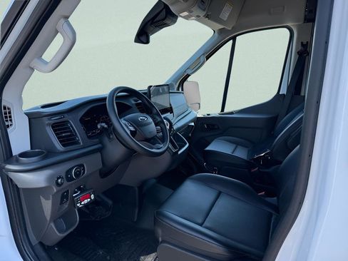 New 2025 Ford Transit 150 148 Medium Roof RWD image 3
