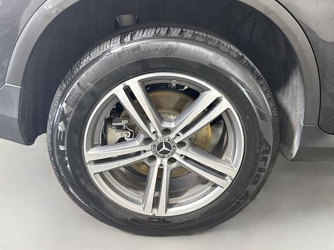 Used 2020 Mercedes-Benz GLC 300 image 33
