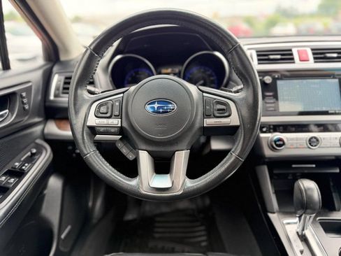 Used 2017 Subaru Outback 2.5i Limited AWD/4WD image 12