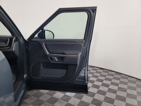 Used 2022 Rivian R1S Launch Edition AWD/4WD image 18