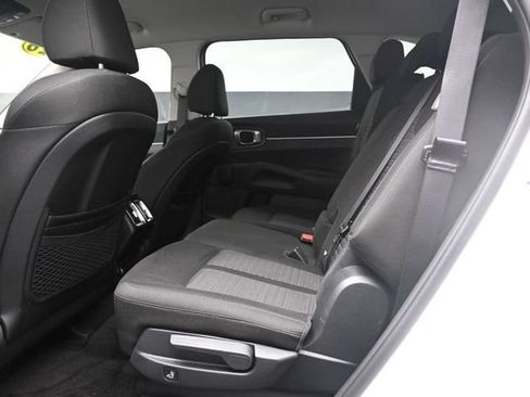 Used 2026 Kia Sorento LX FWD image 20