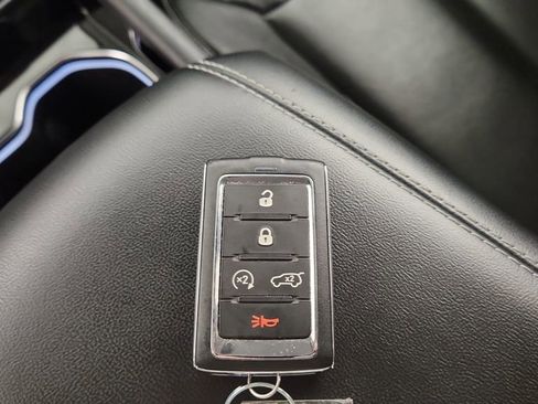 Used 2021 Jeep Grand Cherokee L Limited image 21