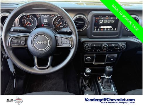 Used 2022 Jeep Gladiator Sport AWD/4WD image 11