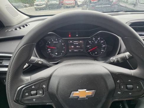 Used 2021 Chevrolet TrailBlazer LS FWD image 15