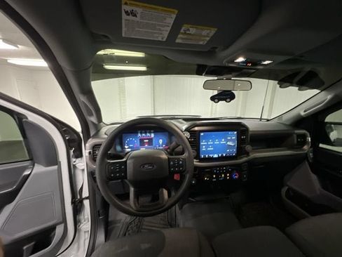 Used 2025 Ford F150 XL w/ Equipment Group 103A High RWD image 19