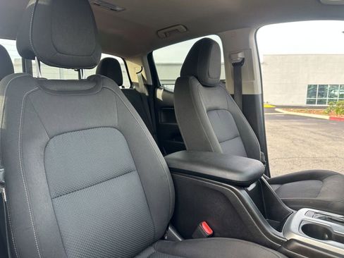 Used 2016 Chevrolet Colorado LT w/ LT Convenience Package image 16