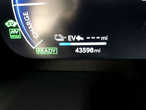 Used 2023 Toyota RAV4 XSE image 18