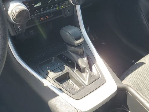 Certified 2025 Toyota RAV4 LE image 18