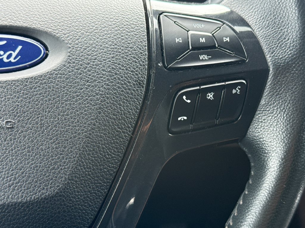 Used 2019 Ford Explorer XLT FWD image 25