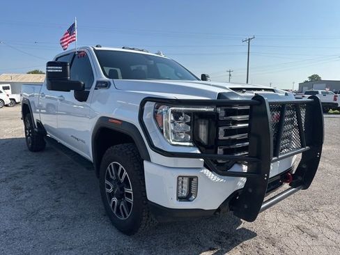 Used 2023 GMC Sierra 2500 AT4 AWD/4WD image 4