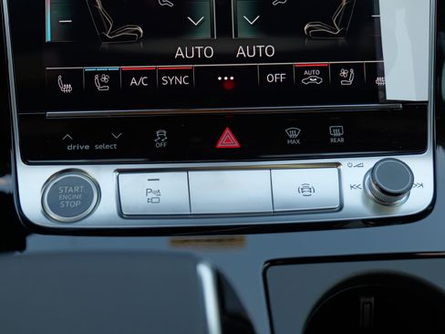 New 2025 Audi Q8 Premium Plus image 22