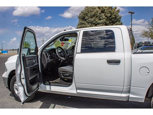 Used 2023 RAM 1500 Classic SLT w/ Electronics Group AWD/4WD image 21