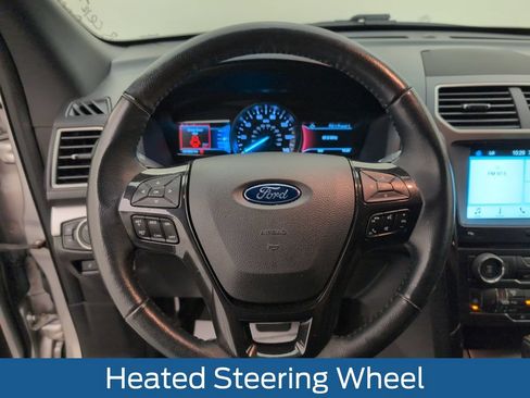 Certified 2017 Ford Explorer XLT w/ Equipment Group 202A FWD image 35