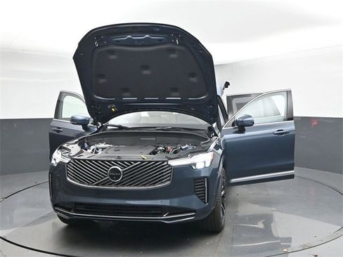 New 2026 Volvo XC90 B6 Plus w/ Protection Package Premier image 55