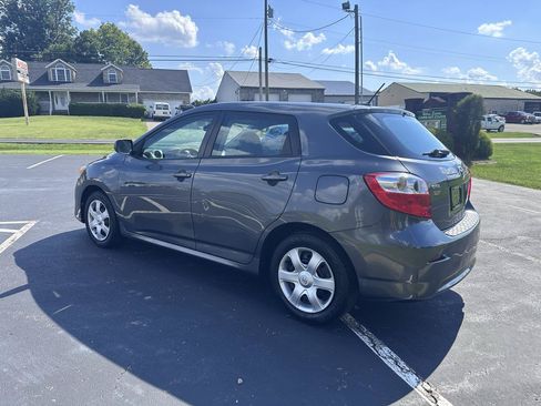 Used 2010 Toyota Matrix w/ PWR Pkg FWD image 5