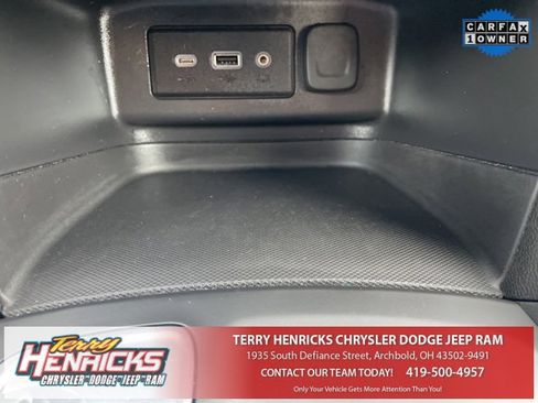 Used 2023 Chevrolet Equinox LT image 27