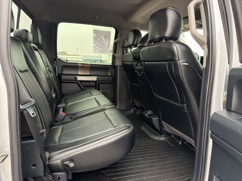 Used 2020 Ford F150 Lariat image 37