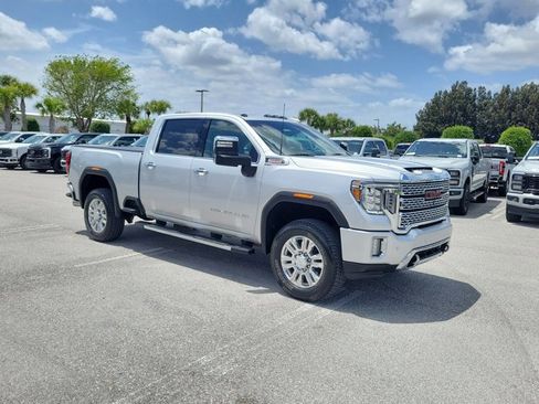 Used 2022 GMC Sierra 3500 Denali w/ Denali Ultimate Package AWD/4WD image 33