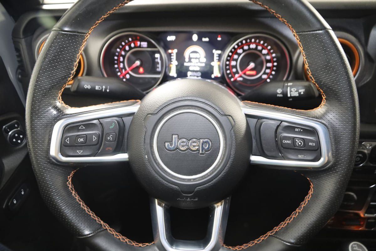 Used 2021 Jeep Gladiator Mojave w/ LED Lighting Group AWD/4WD image 30
