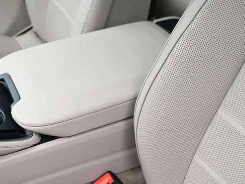 New 2026 Porsche Panamera 4 image 21