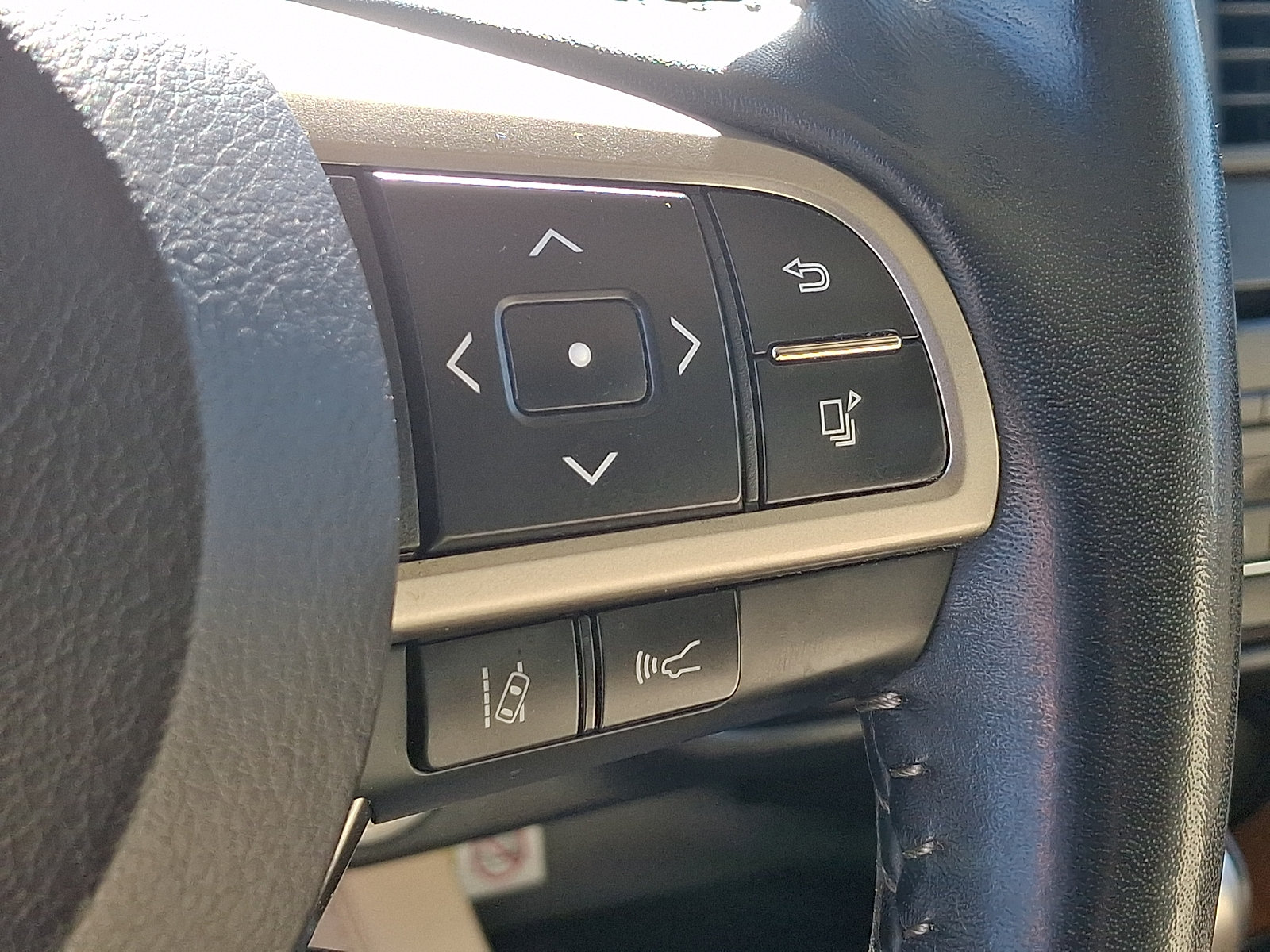 Used 2022 Lexus RX 350 AWD w/ Premium Package image 23