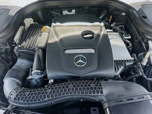 Used 2019 Mercedes-Benz GLC 300 GLC 300 image 36