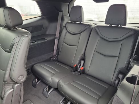 Certified 2025 Cadillac XT6 Premium Luxury image 12