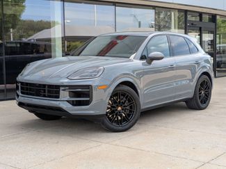 Certified 2025 Porsche Cayenne video 1