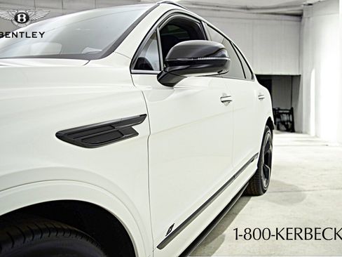 New 2025 Bentley Bentayga image 16