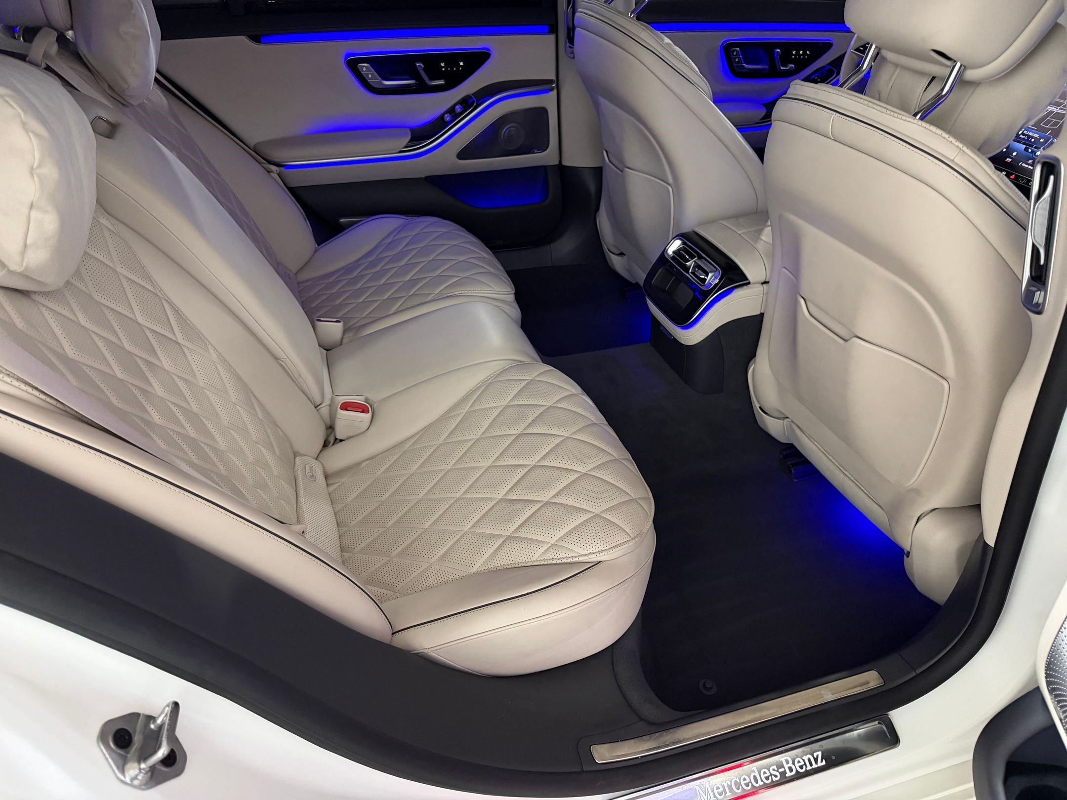 Used 2023 Mercedes-Benz S 580 4MATIC Sedan w/ AMG Line image 51