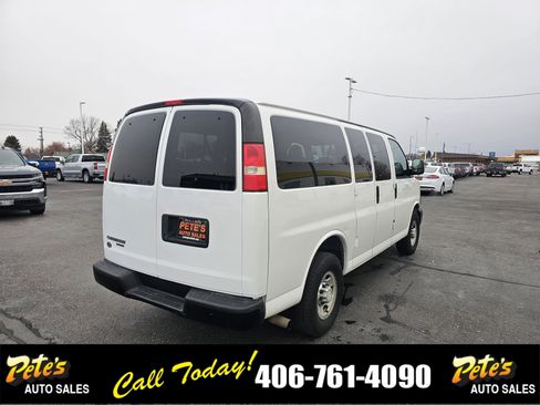 Used 2016 Chevrolet Express 2500 LS image 4