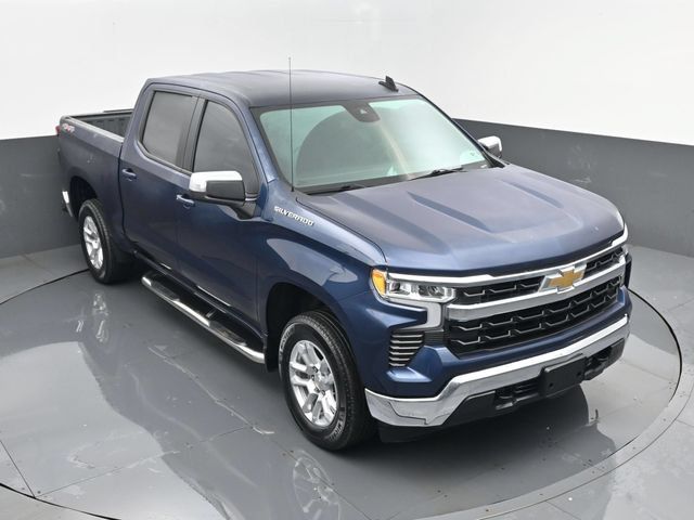 Used 2023 Chevrolet Silverado 1500 LT AWD/4WD image 19