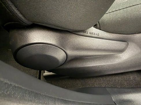 Used 2020 Toyota RAV4 XLE w/ Convenience Package image 34